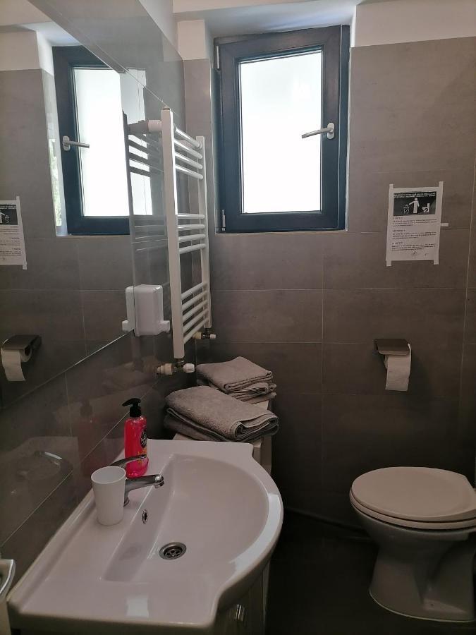 Palas Apartment Iasi Esterno foto